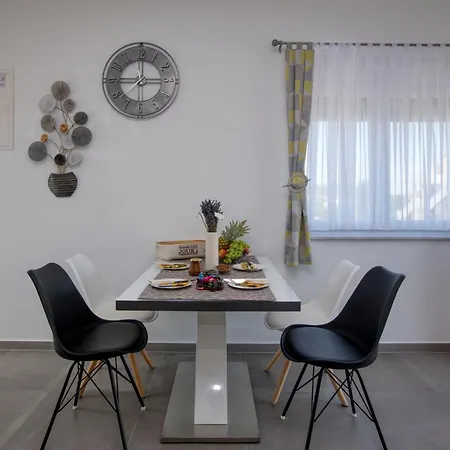 By The Sea Betina, Murter - 20450 *